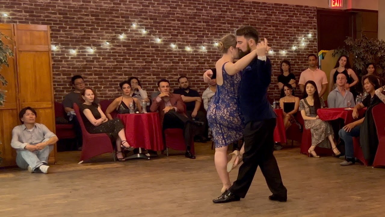 Maja Petrović  & Marko Miljević  - "Maquillaje" - Stamponi & Vidal - 1/4