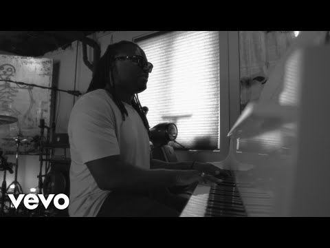 Blessing Offor - Crying Out Loud (Official Visualizer)