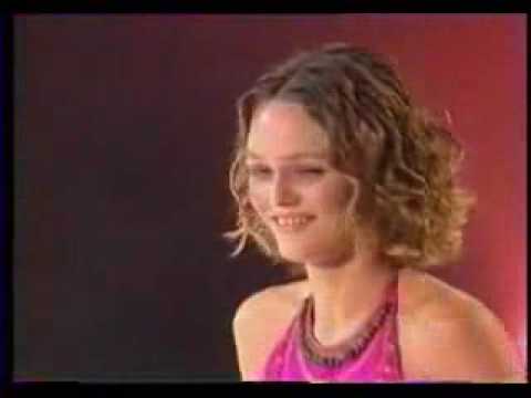 DUO VANNESSA PARADIS MAXIME LE FORESTIER  " DODO RéMI" LIVE