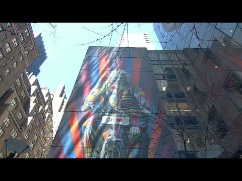 4K - Urban Graffiti - Genius in technicolor!🚲🧠