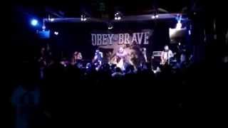 Obey The Brave - C'est la vie (Live in Chile 2015)