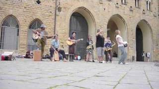 Seeed - Old Papa Noah - Toskana Straßenmusikfreizeit