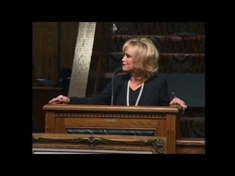 Dottie Rambo's Homegoing Service 05/19/08 (part 3)