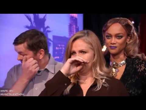 Elle chante pour son papa mourant ... Ne pleure pas :(