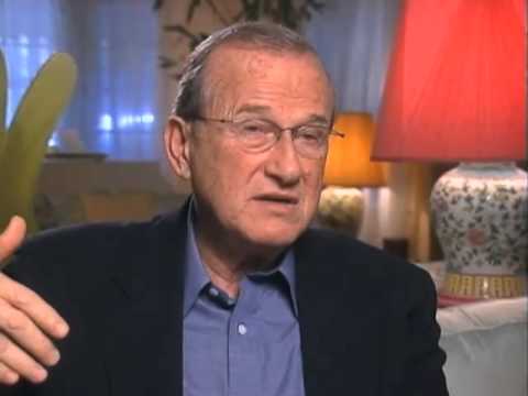 Larry Gelbart on killing off "Henry Blake" on "M.A.S.H" - EMMYTVLEGENDS.ORG