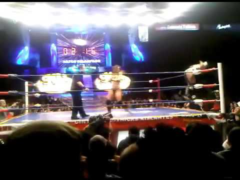 Dark Angel Sarah Stock vs Princesa Sujei - 14 Enero 2011