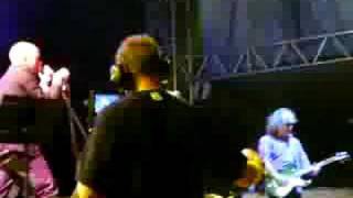R.E.M. - Little America (live in Prague)