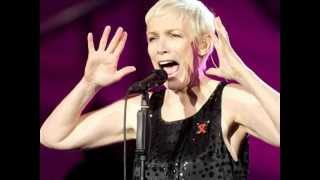Annie Lennox :::::: Twisted.  (+ Lyrics)