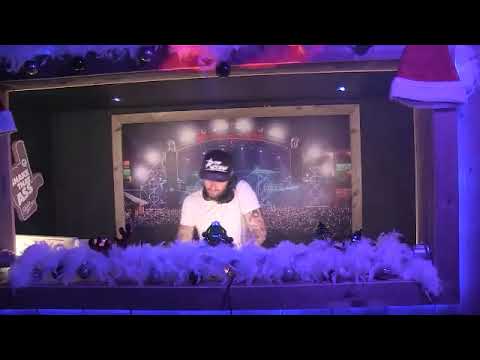 Live at the Loods: Ginia Invites... The Russian!