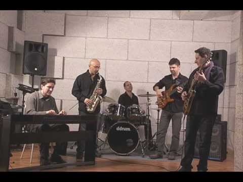 Kiss Attila Band feat.Farkas Zsófi- Egyszer volt