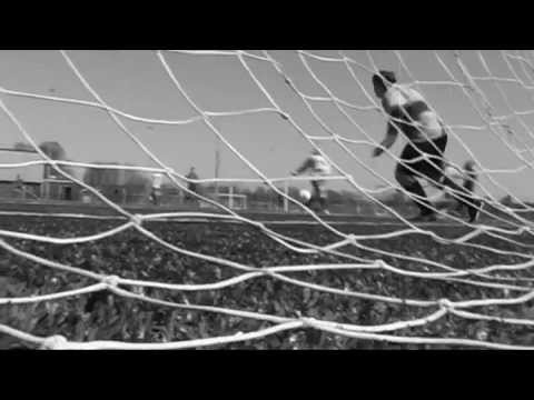 VOETBAL KAMPIOENEN / BE QUICK 28 MEIDEN B1 - Kampioensclipje