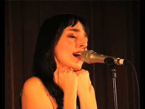 Maria de Medeiros - Samba e amor