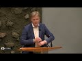 Omtzigt wil debat: Voor het eerst sinds WOII deelt rode kruis zoveel voedselpaketten uit in NL!
