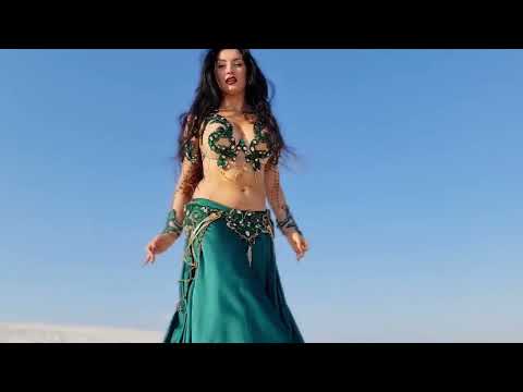 ALEX BELLY DANCE... SUPER POSE