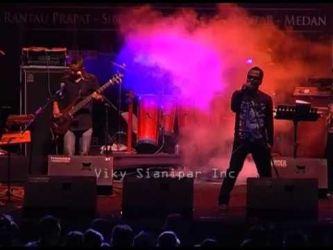 Viky Sianipar inc. | Cita Exclusive Live | Tona Ni Tao | Viky Sianipar feat. Trison Manurung