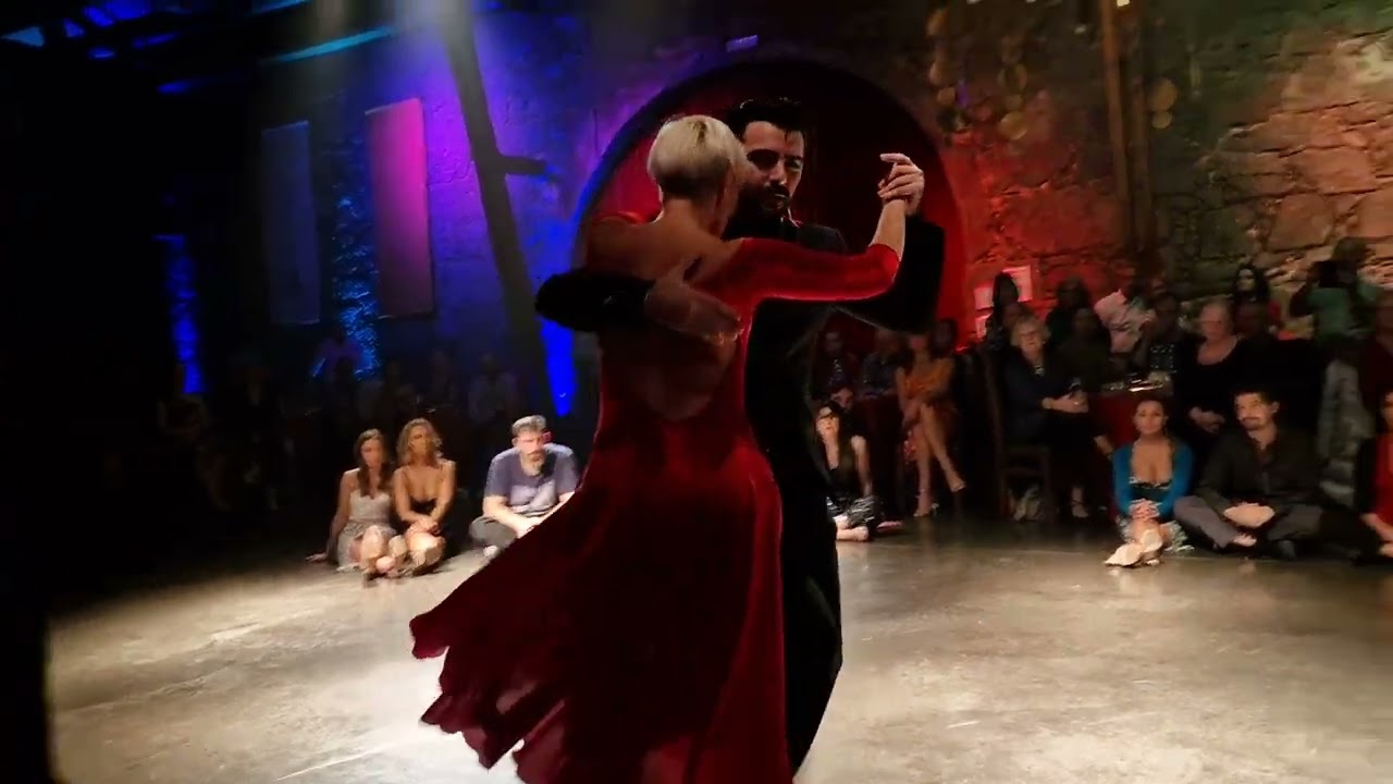 Juan Marchetti e Tamara Bsiceglia no Milongueros All Aboard em 25/11/22..  2/3