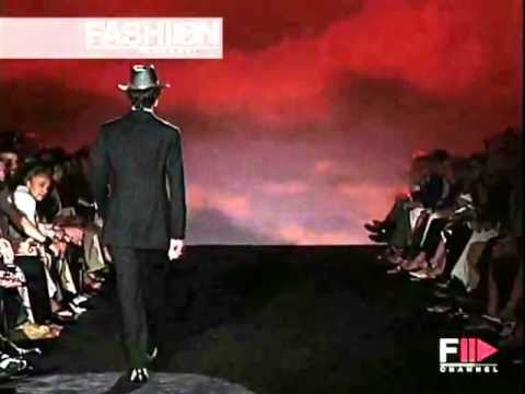 "Gucci" Spring Summer 2003 Milan Part 3 of 3 Menswear by FashionChannel