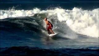 preview picture of video 'Longboard surf - Sunzal - El Salvador - 2012.wmv'