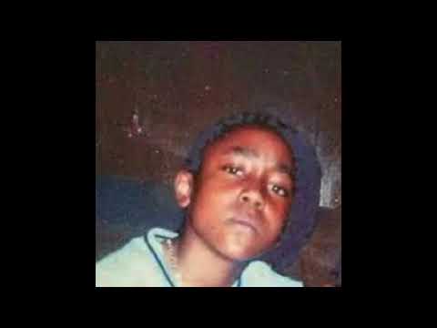 STONEDOGG - MC HOLOCAUST X STONEDOGG -40 OUNCE BOUNCE(PROD.ROBSON)