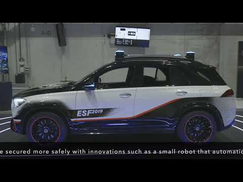 Mercedes-Benz ESF 2019 TecDay - New steering wheel concept for automated driving