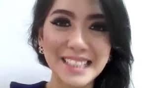 Download lagu Putri viola : presenter cantik,seksi Dan smart  kabar arena mp3