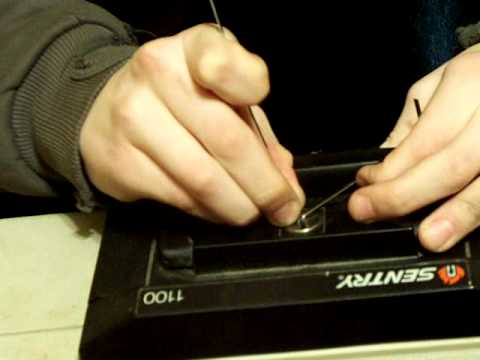 sentry 1100 safe lock picked