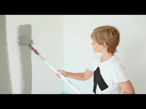 Koolipoiss Lukase toa värvimine