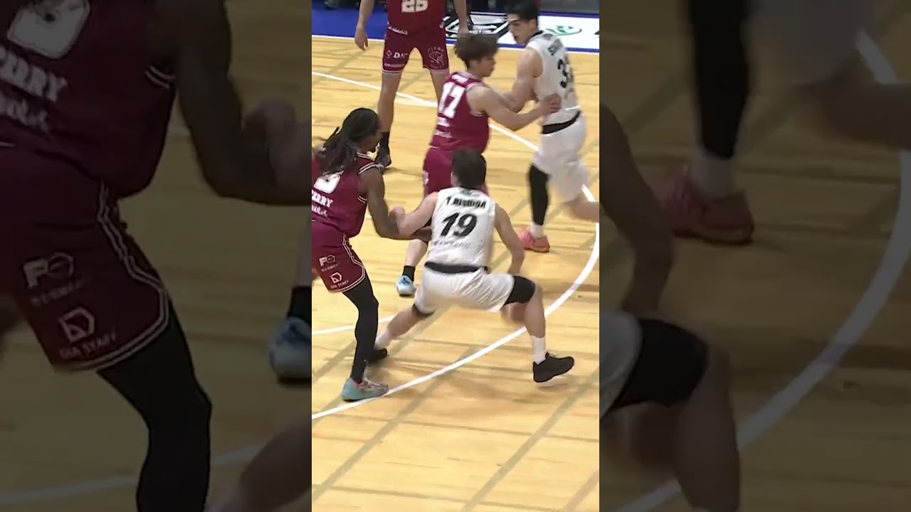 【エースが魅せた】#西田優大 超絶ダブルクラッチ😳#シーホース三河 #Bリーグ #バスケ