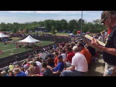 2016 MHSAA Div 2 Track State Finals Julia Vanitvelt runs 2:14 800m as anchor in 3200m relay