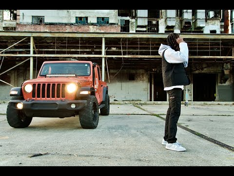 Que 9 - At this Point (Official Video)