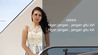 Download lagu Ayu Ting-Ting - Jangan Gitu Dong ( LYRICS ) mp3 Download lagu Ayu Ting-Ting - Jangan Gitu Dong ( LYRICS ) mp3
