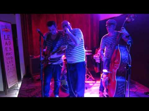Freddie Fano y los Marijuana Trio VI   Evidence Cafe Teatro 04 04 2014