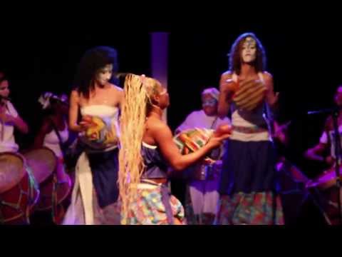 Maracatu Encanto da Sereia - Salvador no Cabaré dos Novos do teatro Vila Velha