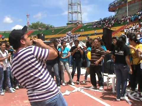 INTERCOLEGIADOS BUCARAMANGA 2010 (CORAZON -CIRO QUIÑONEZ)