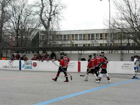 LG TPS Bratislava - ŠKB Izoglobal Kappa Martin  1.gól Giba (LG) 1 : 0