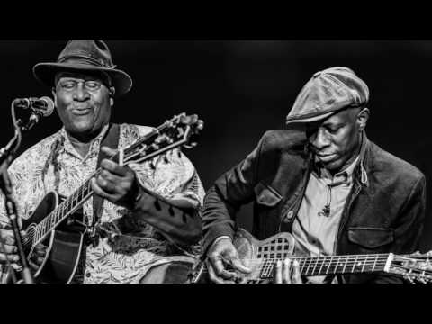 Videoclip de All Around The World — Keb' Mo'