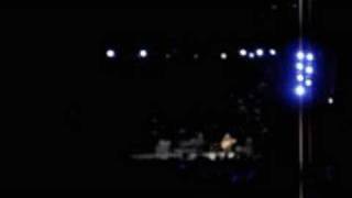 Jack Johnson and Mason Jennings singing Living in the Moment