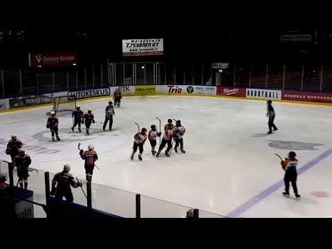 Kiekko-Tiikerit vs. K-Vantaa 06