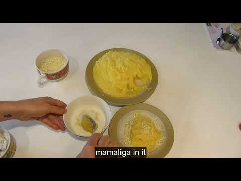 Romanian (and American!) comfort food - mamaliga, polenta, corn grits