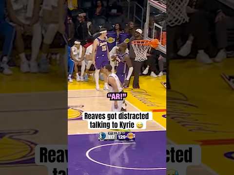 JJ yelling at Reaves to get to his spot 😂