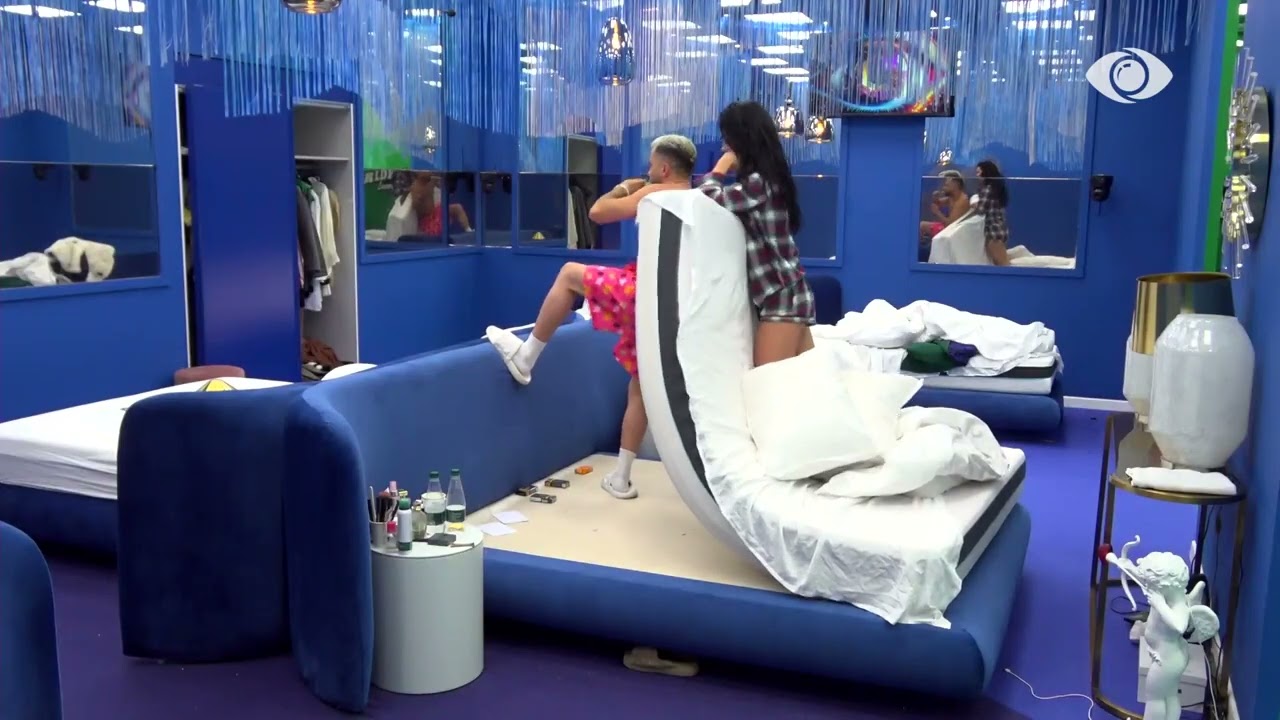 “O Egli”/ Gjesti zgjon Eglin nga gjumi