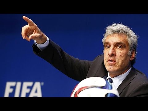 FIFA: Mediendirektor tritt zurück