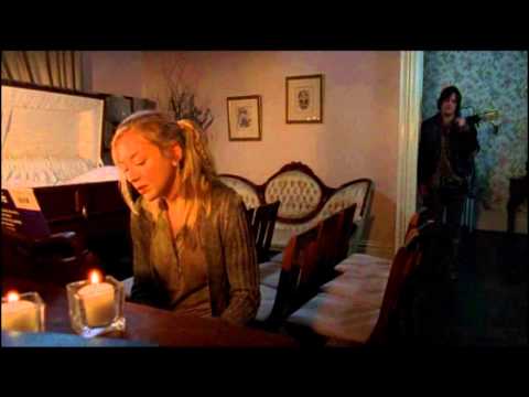 Beth Greene (Emily Kinney) singing "Be good" The Walking Dead