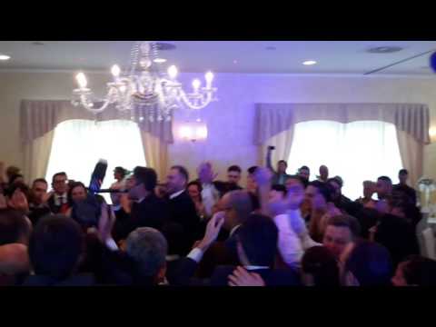 ANIMAZIONE DIVERTENTE PER MATRIMONI - INGRESSO SPOSI CON BALLO - VILLA BRICCONE FRANCESCO BARATTUCCI