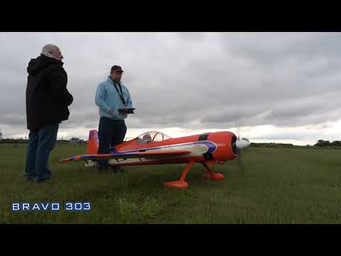Massive RC Plane Sukhoi SU-26MM ARF 3.1m 122" Moki S 250 Radial 5 Cylinder Engine