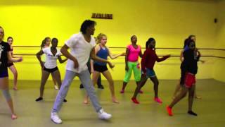 Diggy Simmons &quot; Around the Way&quot;  short class version