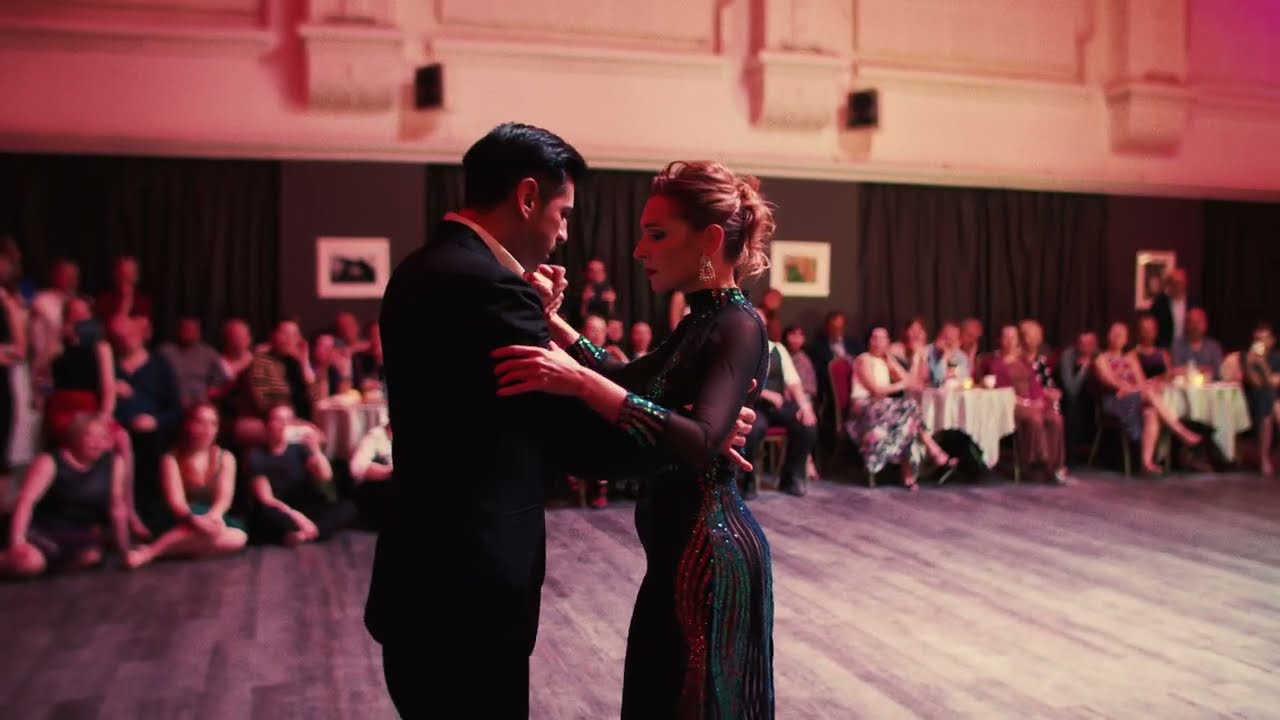 Video thumbnail for Magdalena Gutierrez & Germán Ballejo / Solo tango orquesta - 03