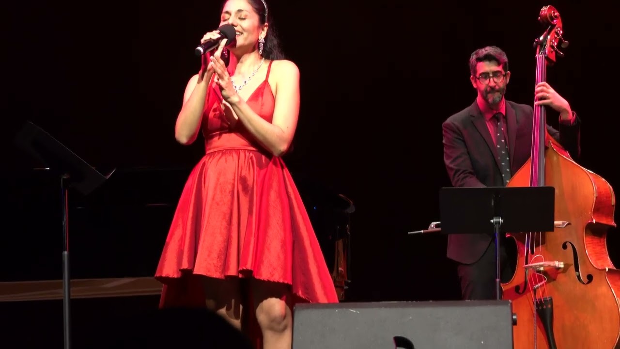 Promotional video thumbnail 2 for Soprano, Vanessa Rodriguez