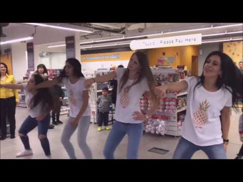 Just Dance 2017 - Watch Me (Whip/Nae Nae) by Silentó