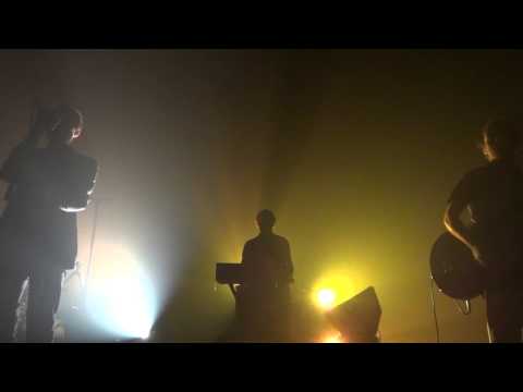 Poni Hoax - (beginning of concert) Full Live @Bataclan Paris (FR) - 18.04.2013 (1)